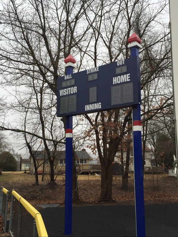 Sperry Park ballfield scoreboard, Avon, Connecticut